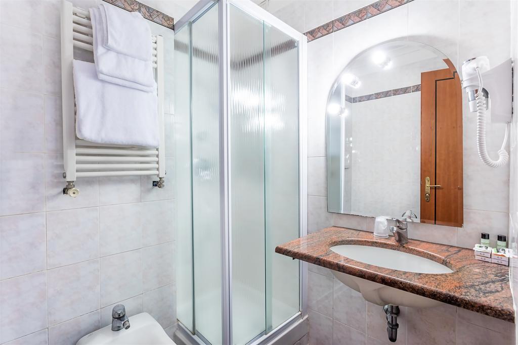 Raeli Hotel Siracusa Roma Exterior foto