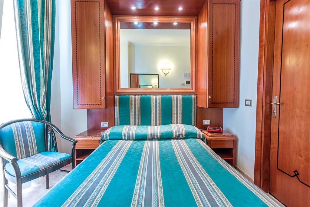Raeli Hotel Siracusa Roma Exterior foto