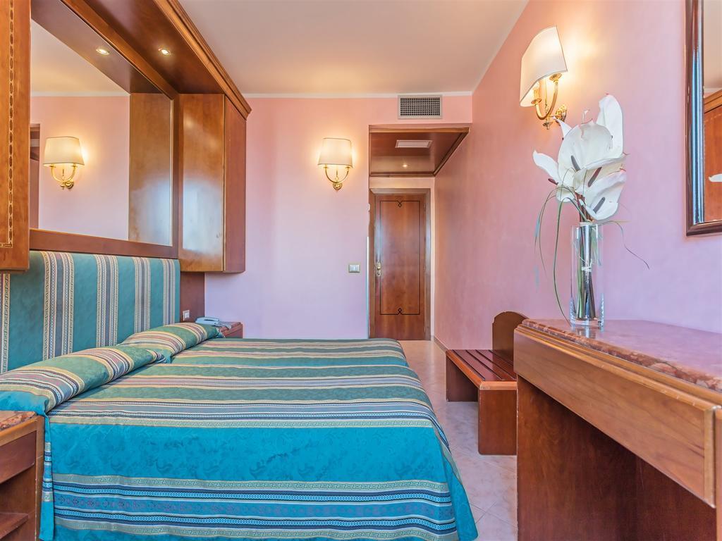 Raeli Hotel Siracusa Roma Exterior foto
