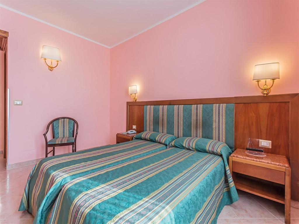 Raeli Hotel Siracusa Roma Exterior foto