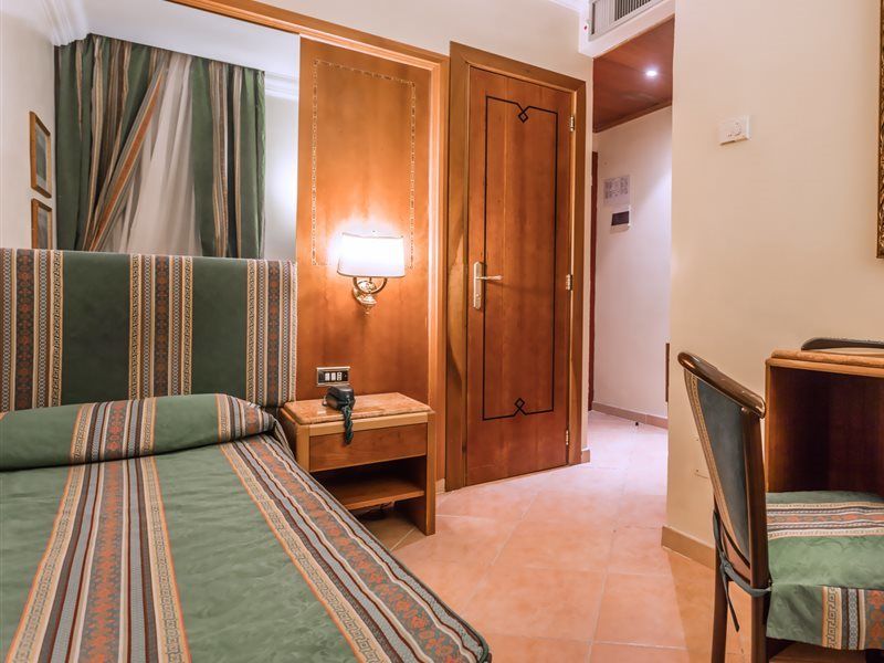 Raeli Hotel Siracusa Roma Exterior foto
